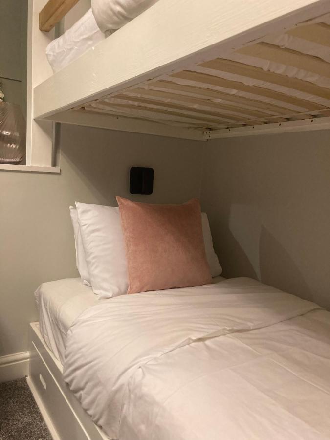 Abbey Court Guest House カーライル エクステリア 写真