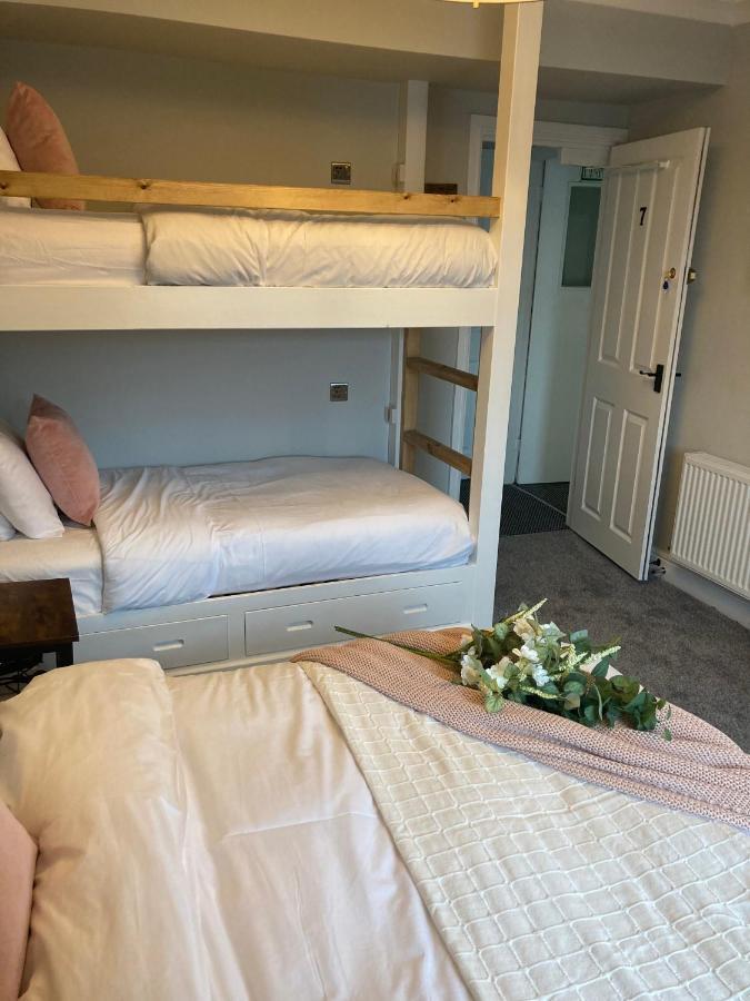 Abbey Court Guest House カーライル エクステリア 写真