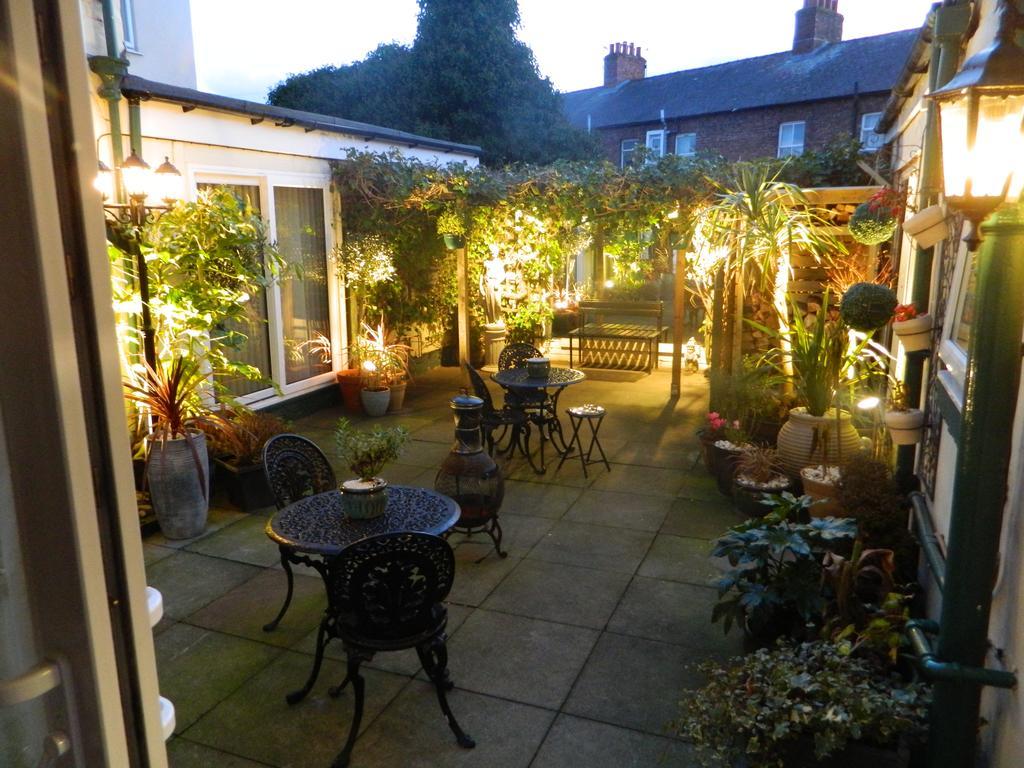 Abbey Court Guest House カーライル エクステリア 写真